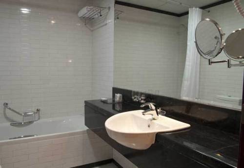 Pearl Marina Hotel Apartments — Дубаї, Об'єднані Арабські Емірати мініатюра 76