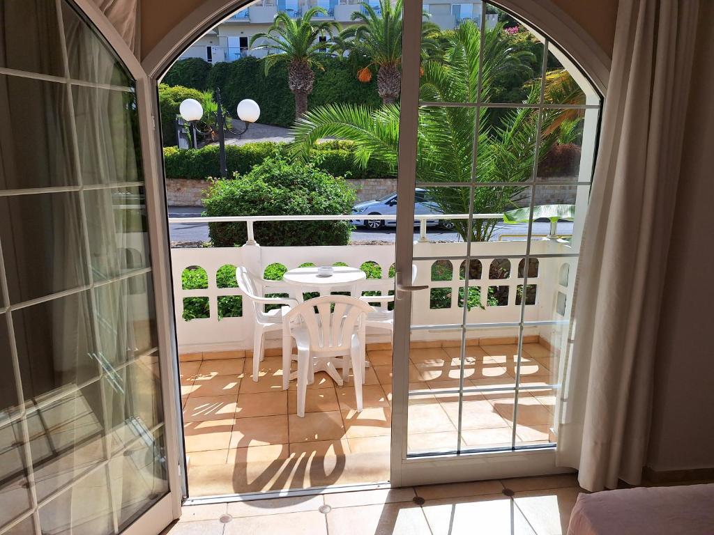 Perla Beach Apartments — о. Крит, Греція мініатюра 9