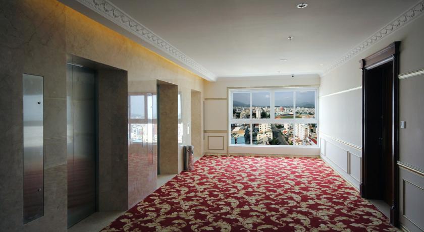 Nha Trang Palace — Нячанг, В'єтнам мініатюра 17