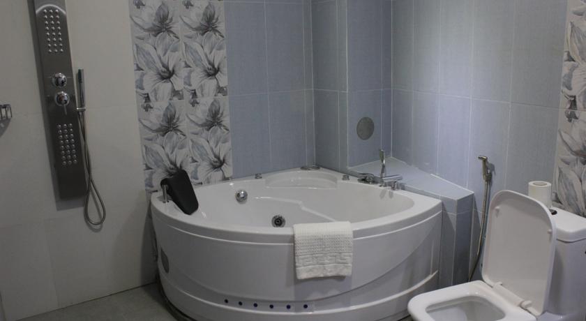 Gloria Grand Hotel — Унаватуна, Шрі Ланка мініатюра 6
