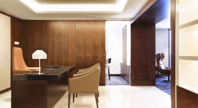 Hilton Batumi — Батумі, Грузія мініатюра 162