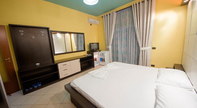 Vivas Hotel — Дуррес, Албанія мініатюра 26
