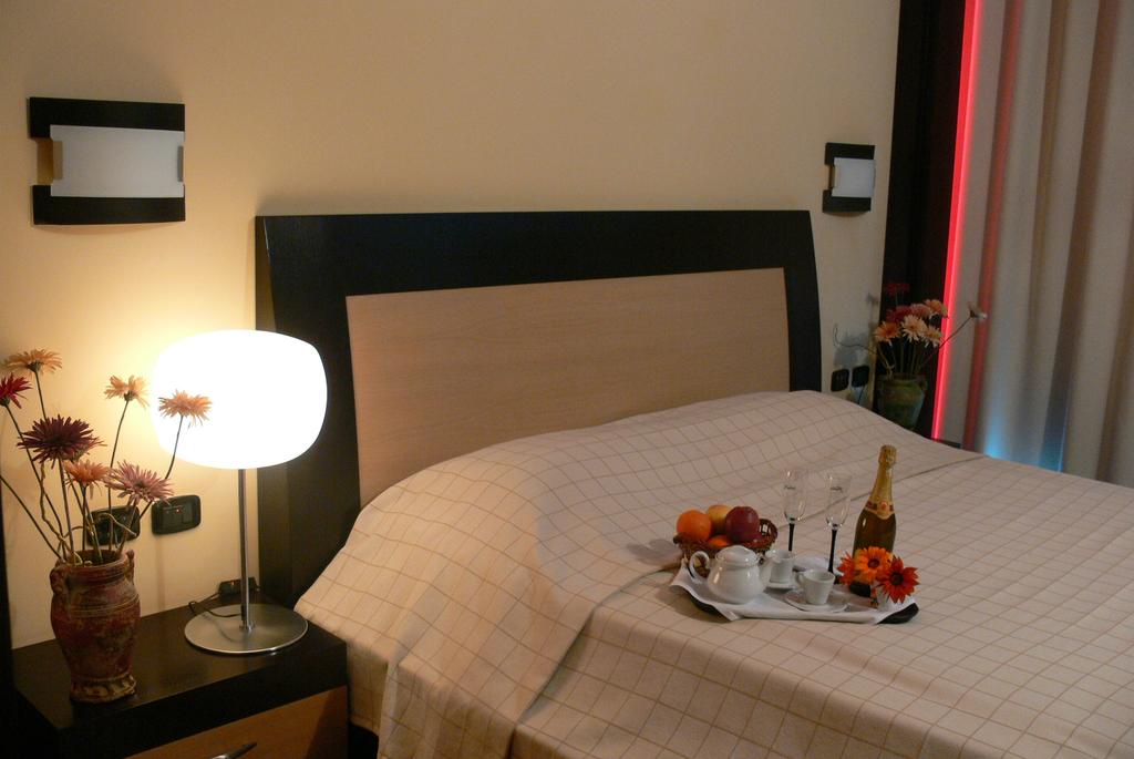Vlora International Hotel — Вльора, Албанія мініатюра 9