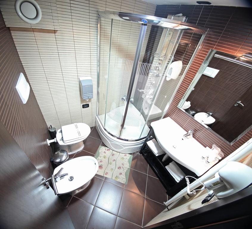 Vlora International Hotel — Вльора, Албанія мініатюра 11