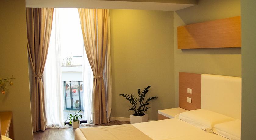 Bologna Hotel — Вльора, Албанія мініатюра 6