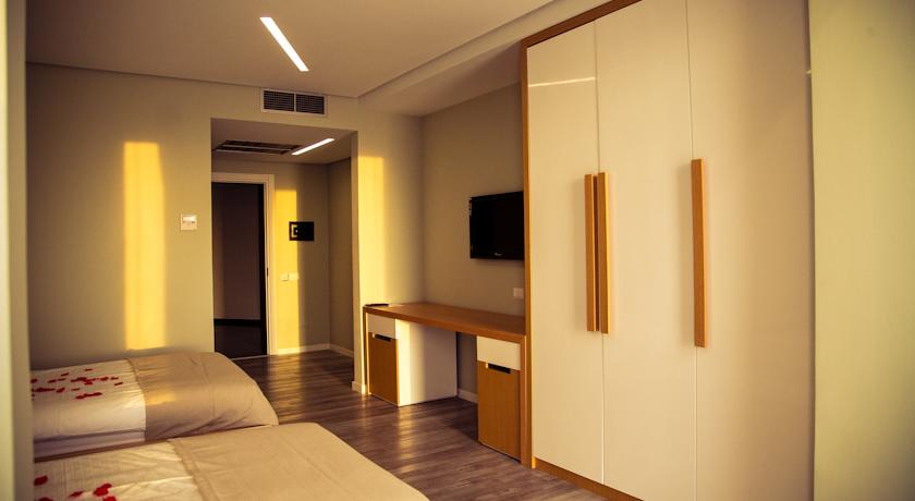 Bologna Hotel — Вльора, Албанія мініатюра 8