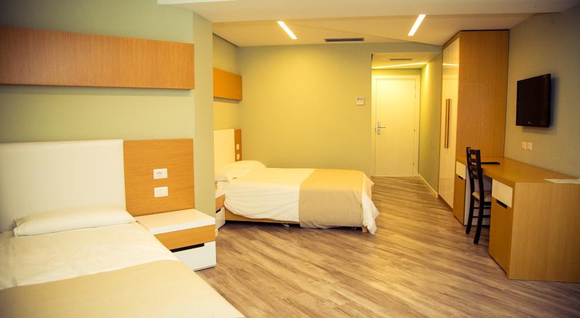 Bologna Hotel — Вльора, Албанія мініатюра 9