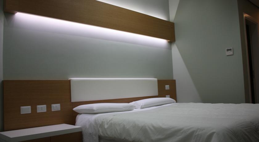 Bologna Hotel — Вльора, Албанія мініатюра 19