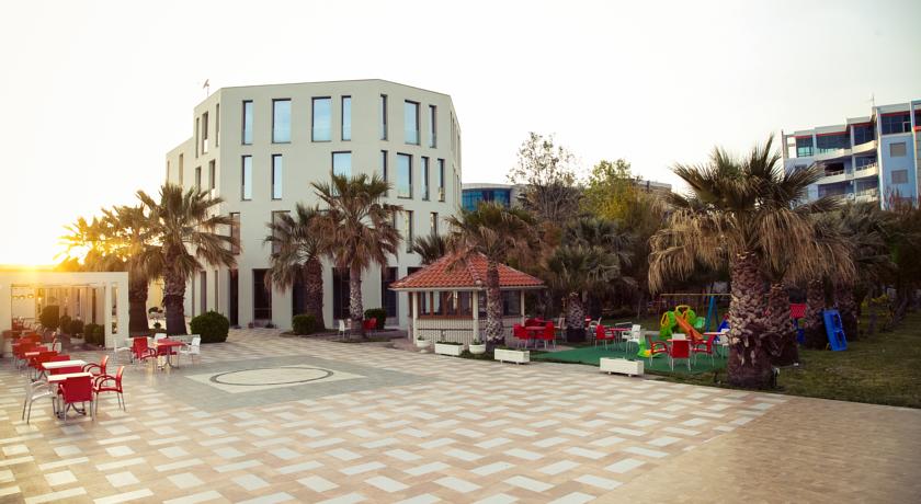Bologna Hotel — Вльора, Албанія мініатюра 32
