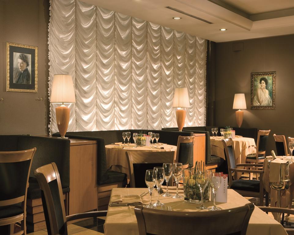 Ramada Naples — кампанія, Італія мініатюра 11