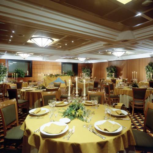 Ramada Naples — кампанія, Італія мініатюра 20