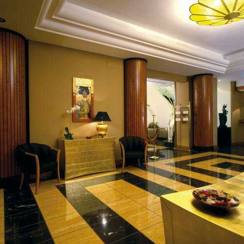 Ramada Naples — кампанія, Італія мініатюра 21