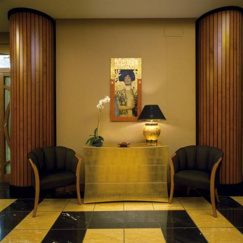 Ramada Naples — кампанія, Італія мініатюра 23