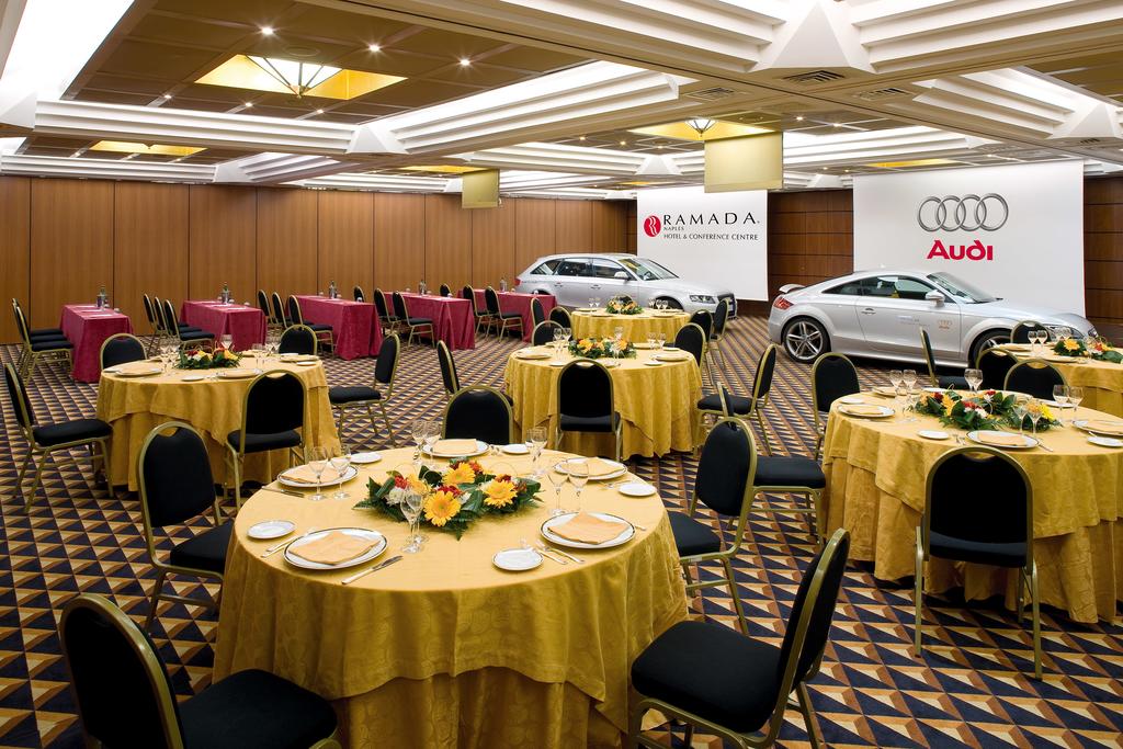 Ramada Naples — кампанія, Італія мініатюра 30