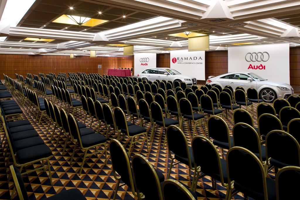 Ramada Naples — кампанія, Італія мініатюра 32