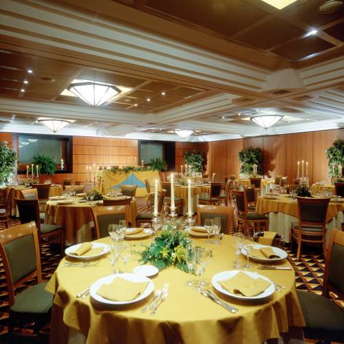 Ramada Naples — кампанія, Італія мініатюра 36