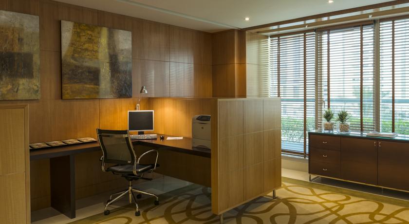 Four Points by Sheraton Sheikh Zayed Road — Дубаї, Об'єднані Арабські Емірати мініатюра 105