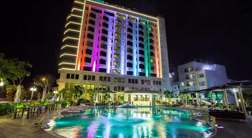 Holiday Beach Danang Hotel & Spa — Дананг, В'єтнам мініатюра 10
