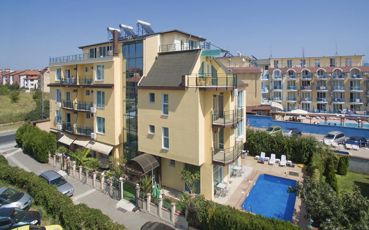 Riviera Hotel — Равда, Болгарія мініатюра 8