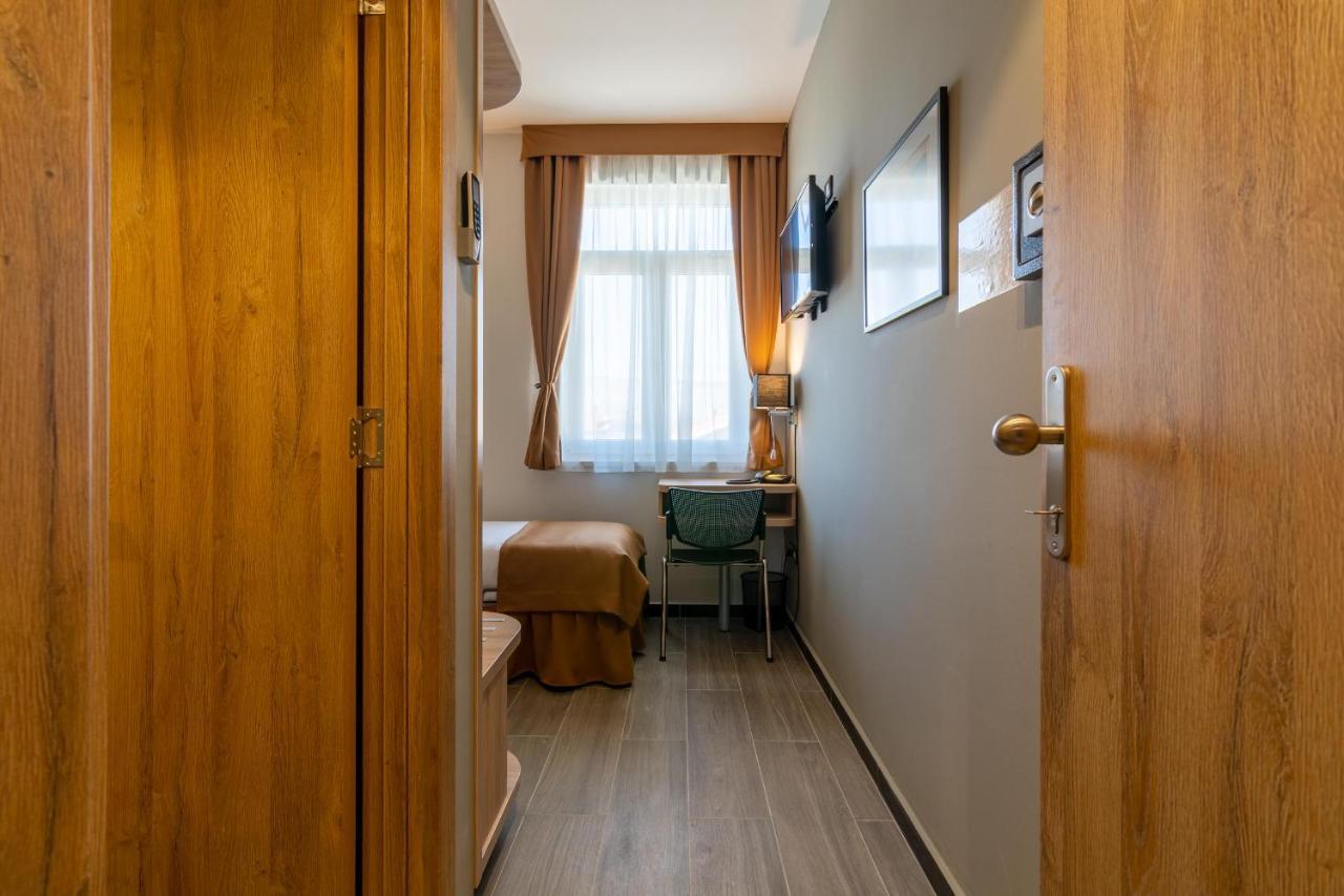 Resurs Hotel — Подгориця, Чорногорія мініатюра 6