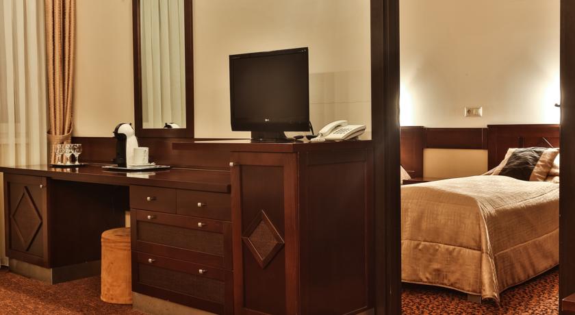 Apollo Hunguest Hotel — Хайдусобосло, Угорщина мініатюра 10