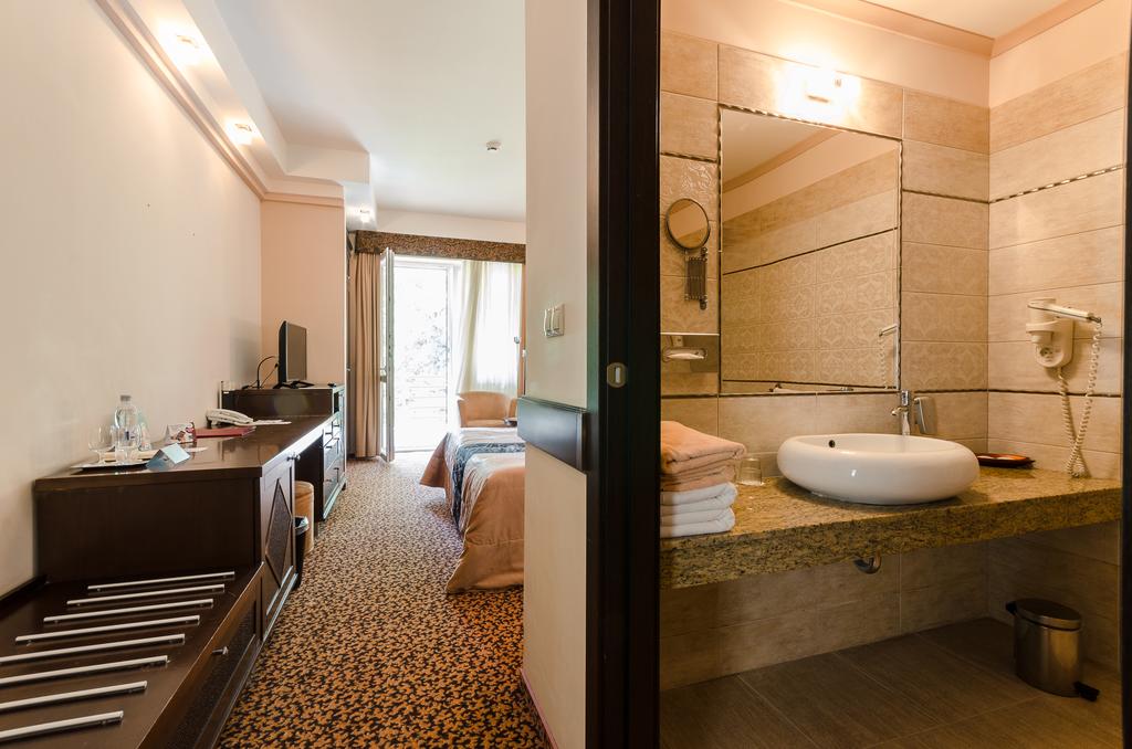 Apollo Hunguest Hotel — Хайдусобосло, Угорщина мініатюра 32