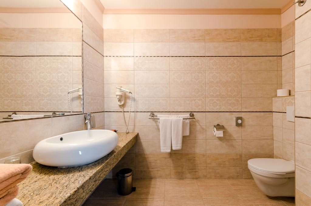 Apollo Hunguest Hotel — Хайдусобосло, Угорщина мініатюра 33