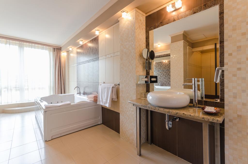 Apollo Hunguest Hotel — Хайдусобосло, Угорщина мініатюра 38