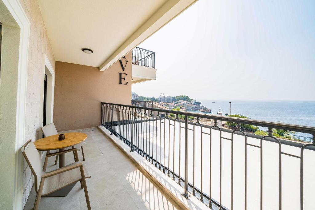 Exclusive Hotel — Будванськая Рівʼєра, Чорногорія мініатюра 6