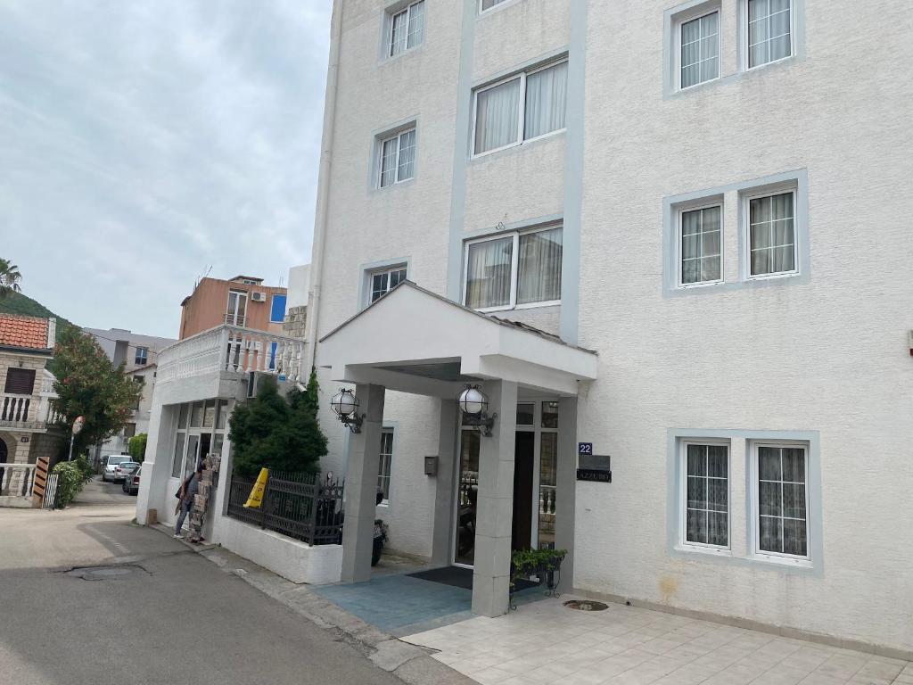 Azzuro Apartments — Будванськая Рівʼєра, Чорногорія мініатюра 11