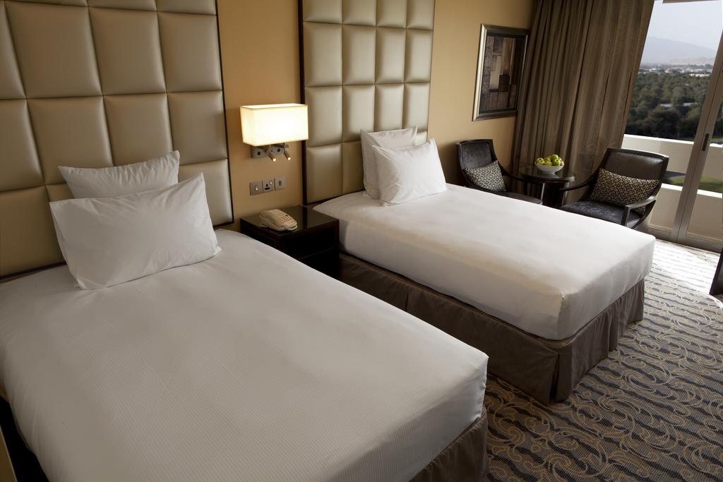 Radisson Blu Hotel & Resort Al Ain — Аль-Айн, Об'єднані Арабські Емірати мініатюра 169