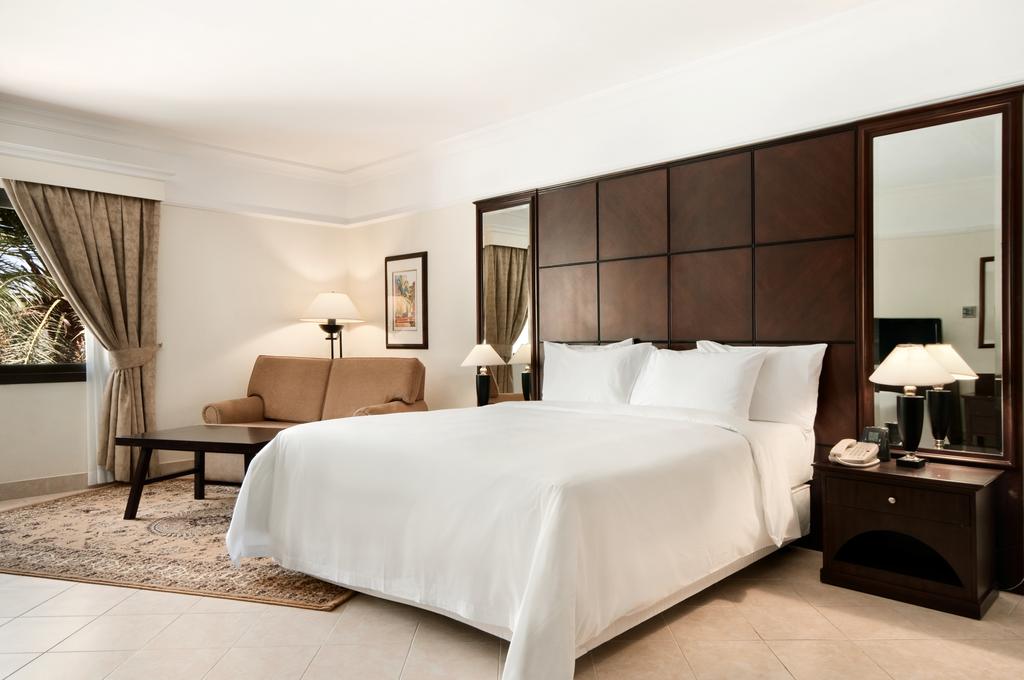 Radisson Blu Hotel & Resort Al Ain — Аль-Айн, Об'єднані Арабські Емірати мініатюра 171