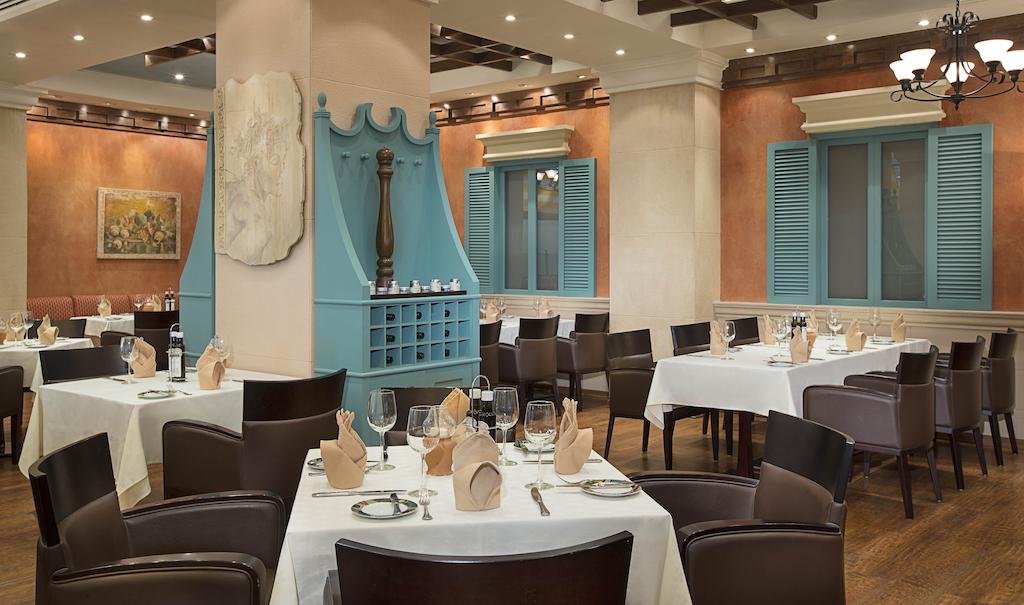 Radisson Blu Hotel & Resort Al Ain — Аль-Айн, Об'єднані Арабські Емірати мініатюра 181